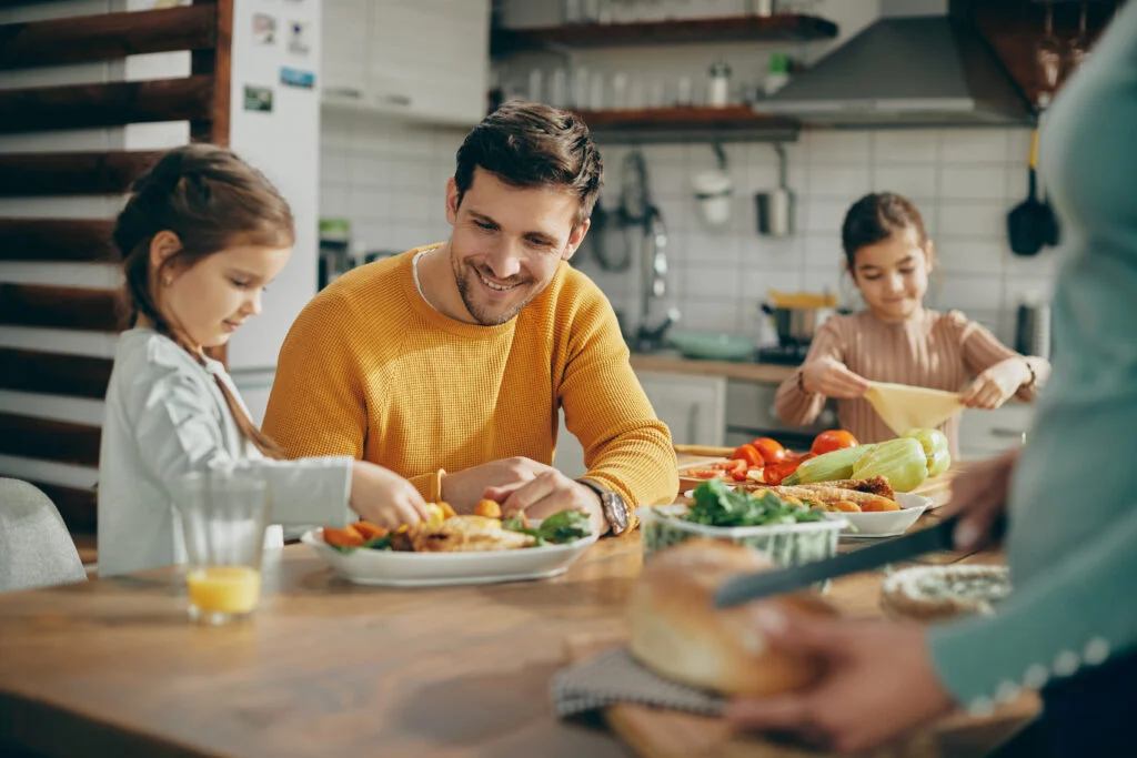 Les bienfaits des routines familiales : établir des rituels quotidiens pour renforcer les liens