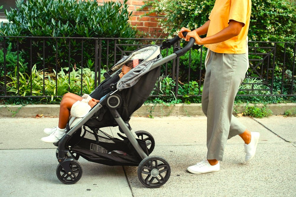 Baby stroller: the criteria to consider when choosing it